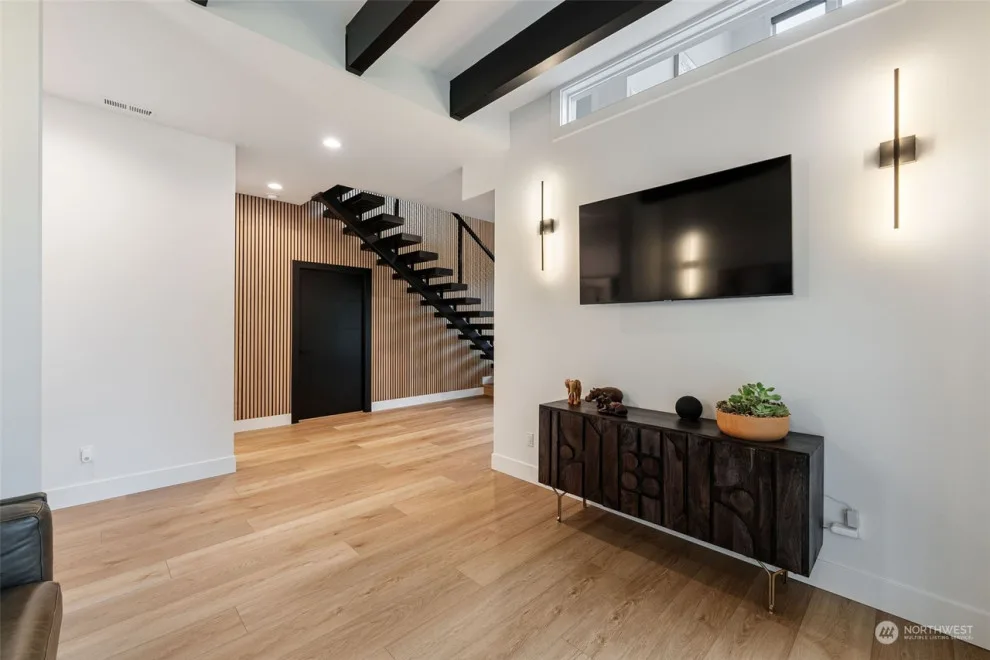 Goodman Avenue by Pacific Home Source LLC - Photo 11