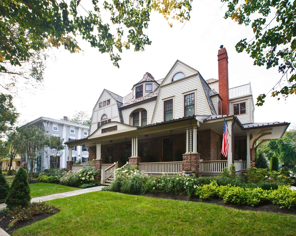Custom Traditional Landscape by Beechwood Landscape Architecture And Construction - Photo 6