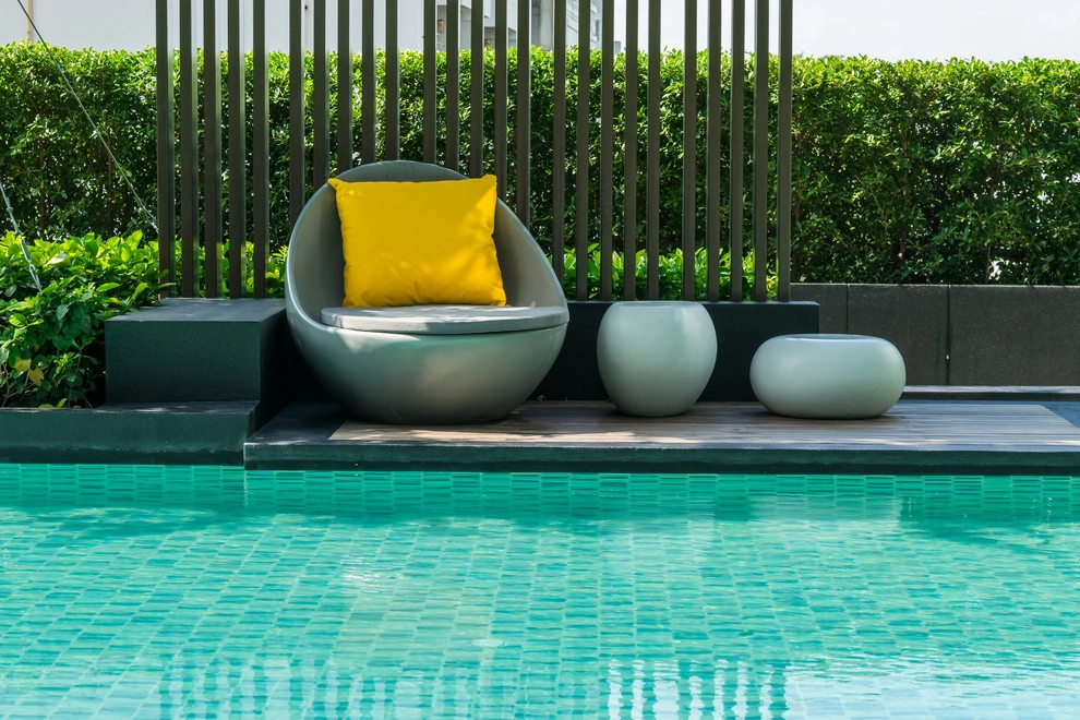 Poolside, Outdoor Dining Area Design by The JCRD Group - Photo 5