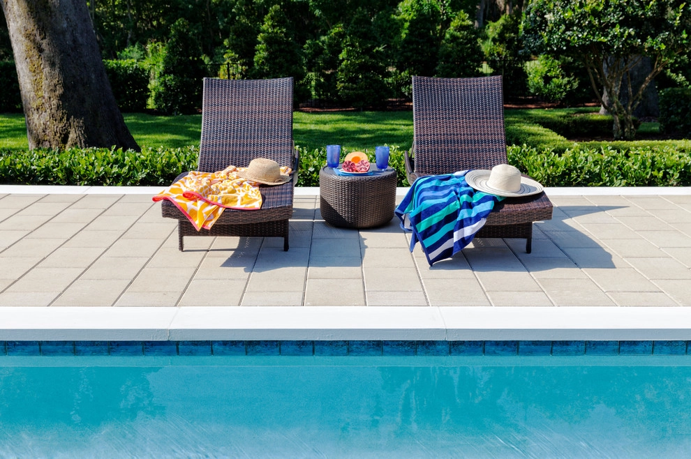 Poolside, Outdoor Dining Area Design by The JCRD Group - Photo 7