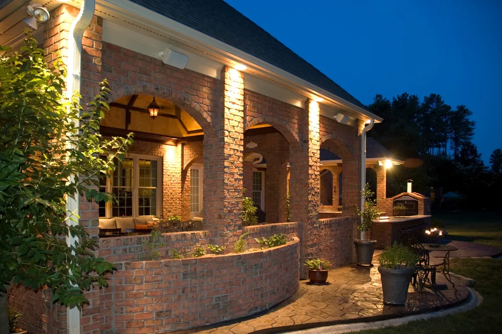 Classic Italian-Style Outdoor Kitchen by Steven Johnson Architect PLLC - Photo 3