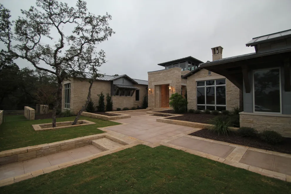 Huntington - Transitional Style Residence by A-Design By Gustavo Arredondo, Inc. - Photo 9
