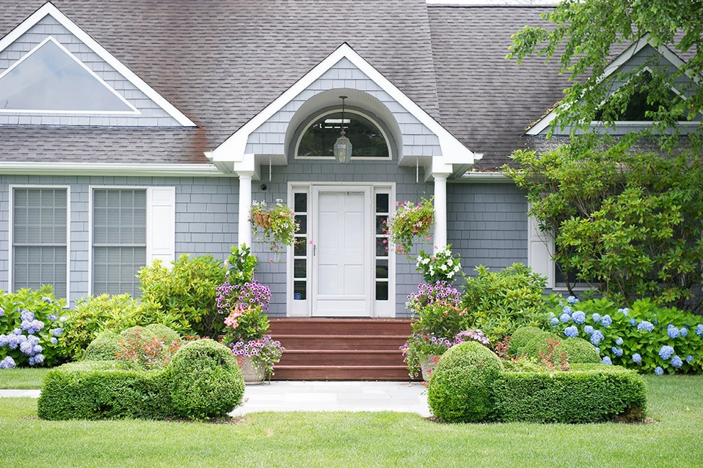 Landscaping and planting by The León Group, LLC - Photo 10