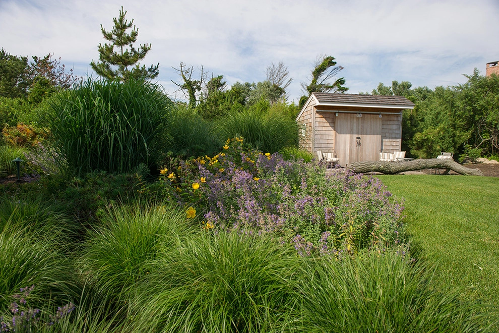 Garden and Landscaping by The León Group, LLC - Photo 3