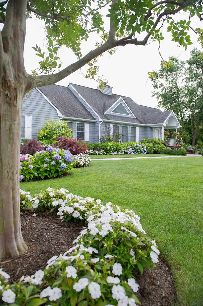 Landscaping and planting by The León Group, LLC - Photo 5