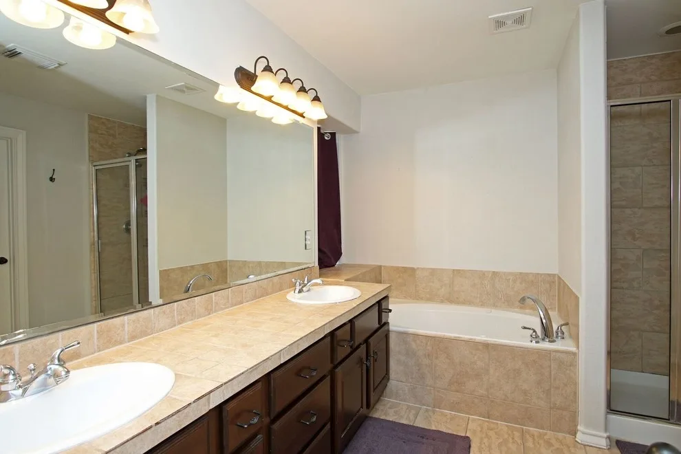Walden Estates Bathroom Renovation by Whiteley & Whiteley - Photo 6