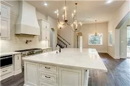 30 Knipp, Houston, TX - Bespoke Home by Darrin Harvey Designs - Photo 11