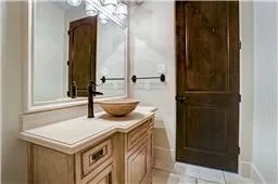 30 Knipp, Houston, TX - Bespoke Home by Darrin Harvey Designs - Photo 14