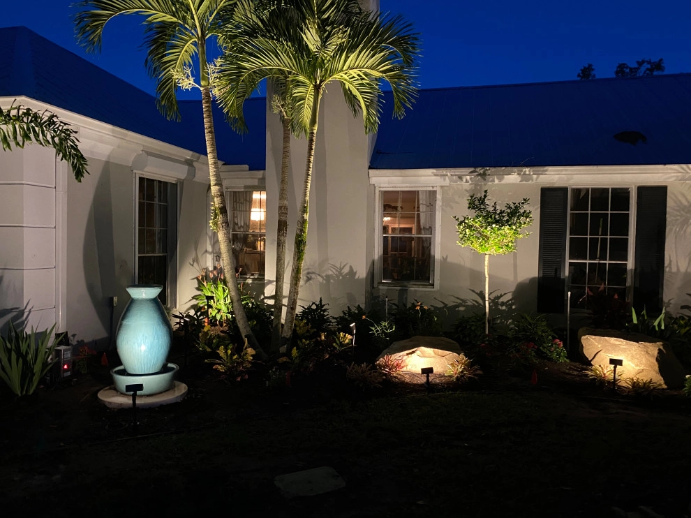 Landscape Lighting by The Master's Touch Landscape And Design - Photo 2