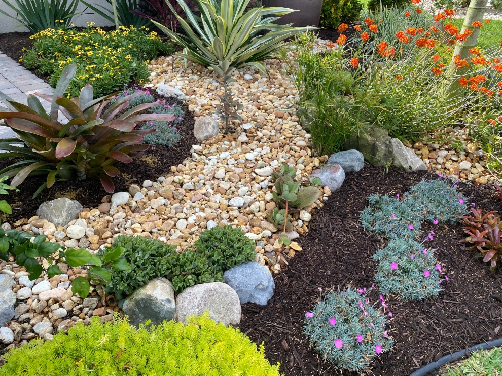 Kerrington Landscape Design by The Master's Touch Landscape And Design - Photo 6