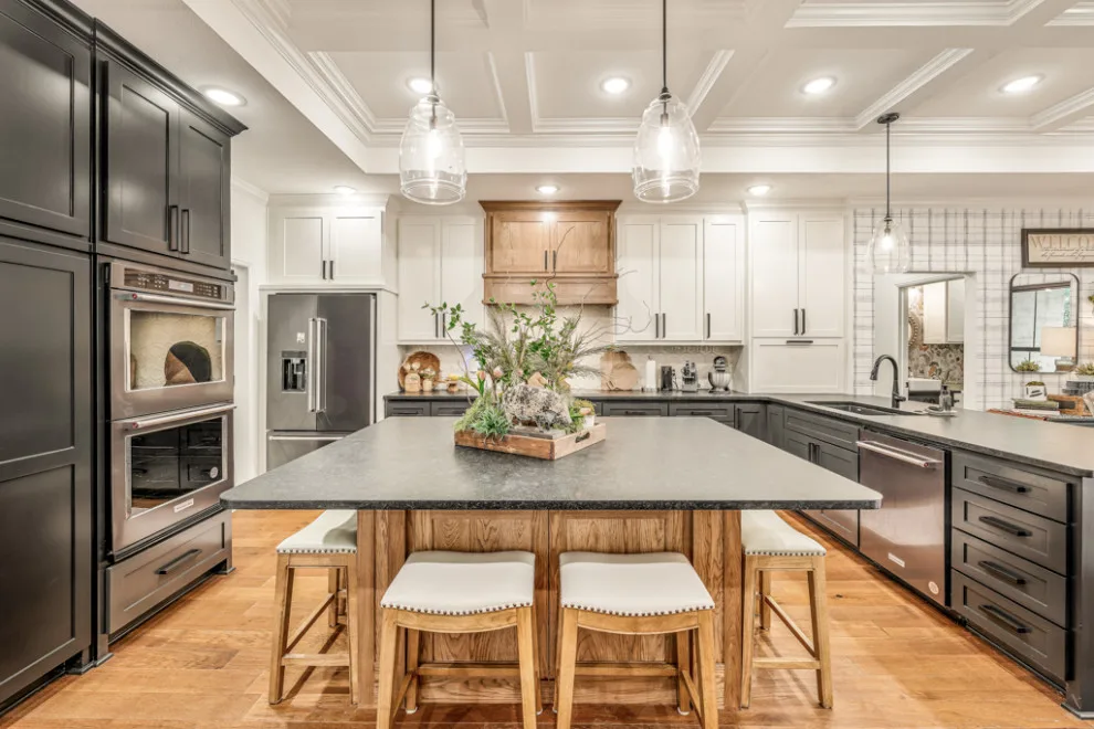 Ravenswood Talebook by Bohannon Design Team - Photo 15