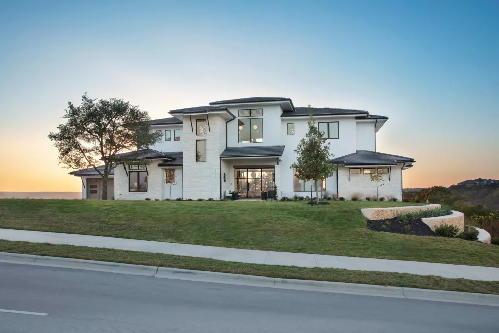 Acclaimed Skyview Residence by Kelley Design Group - Photo 4