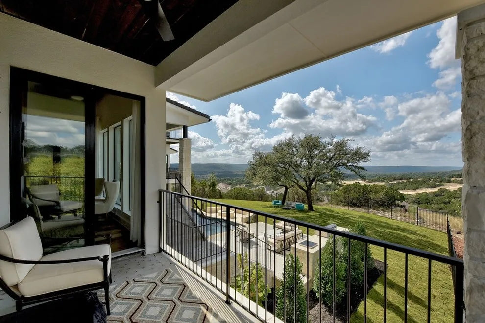 Acclaimed Skyview Residence by Kelley Design Group - Photo 5