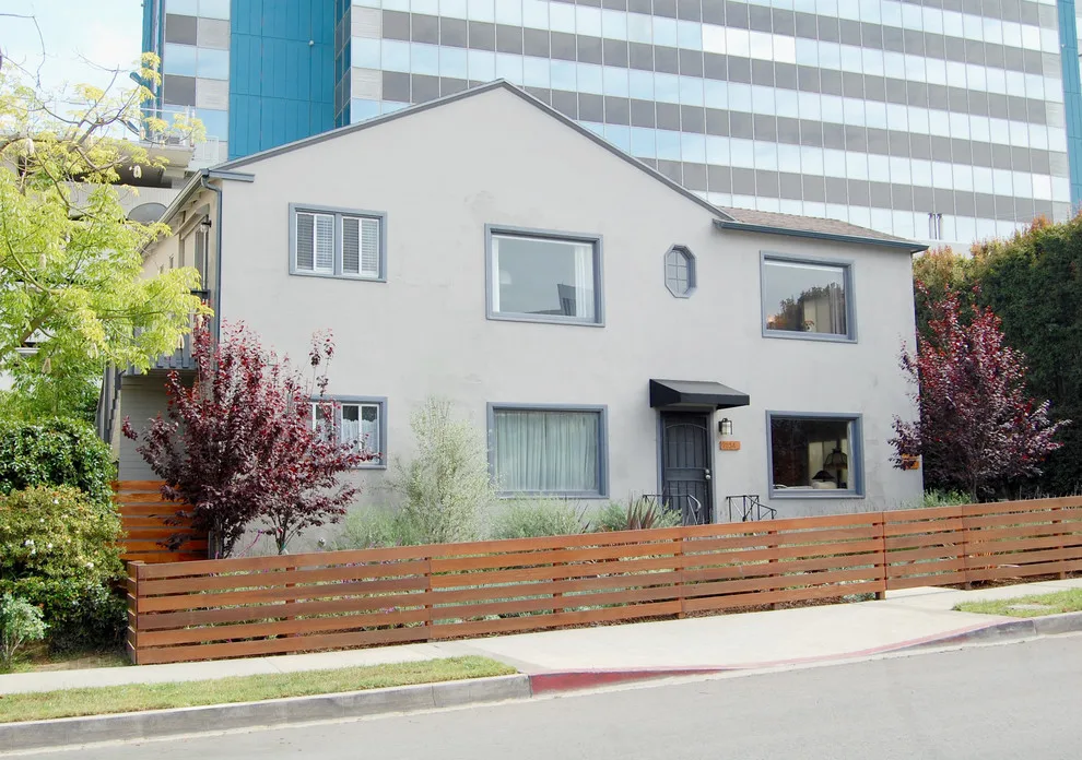 Beverlywood Apartment Complex Renovation by AAHA Studio - Photo 15