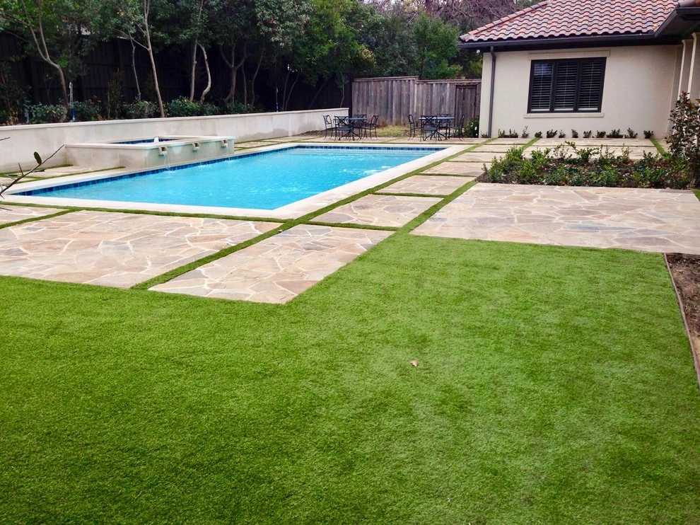 The Perfect Lawn - Photo 2