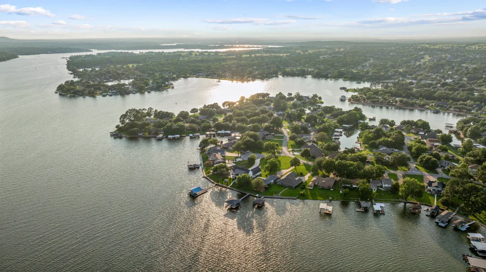 Granbury Lake Pleasure by Bohannon Design Team - Photo 32