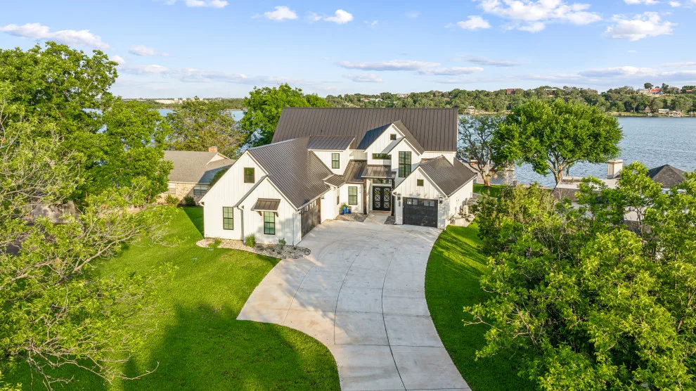 Granbury Lake Pleasure by Bohannon Design Team - Photo 24