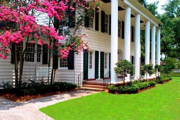 Front Landscaping by The Plant Gallery - Photo 5