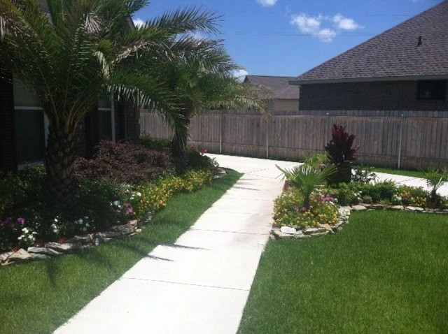 Front Landscaping by The Plant Gallery - Photo 29