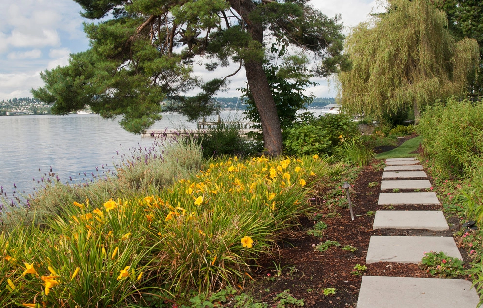 Lake Washington Poolside by The Watershed Company - Photo 2