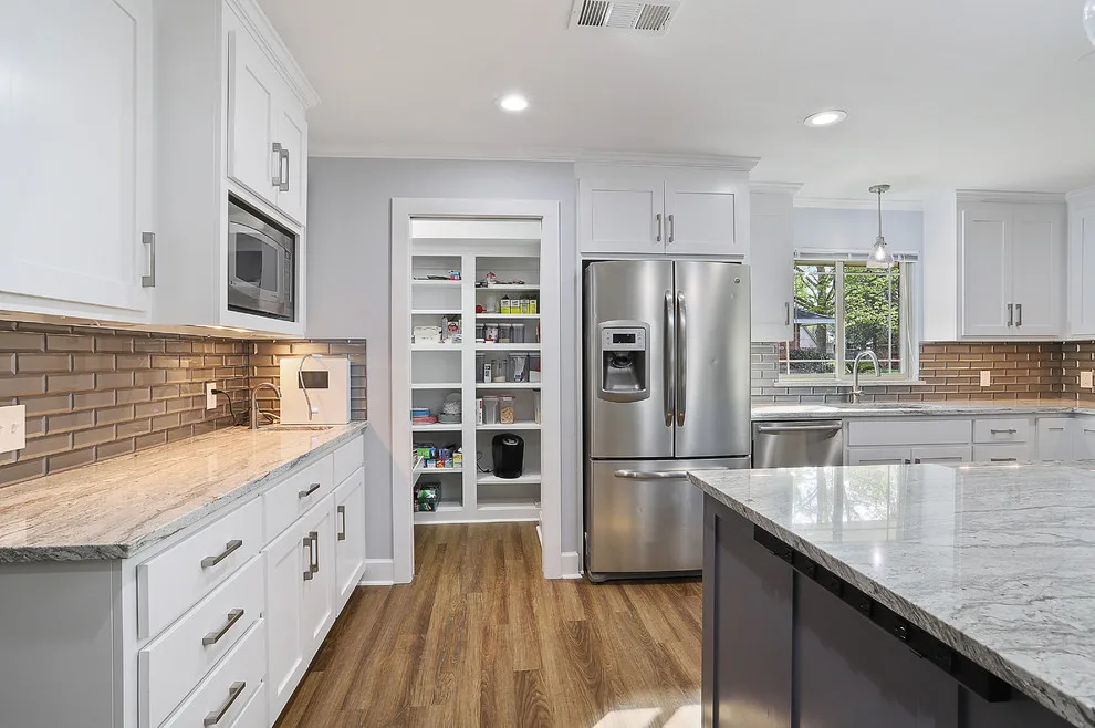 Spacious by Mireworks - Photo 3