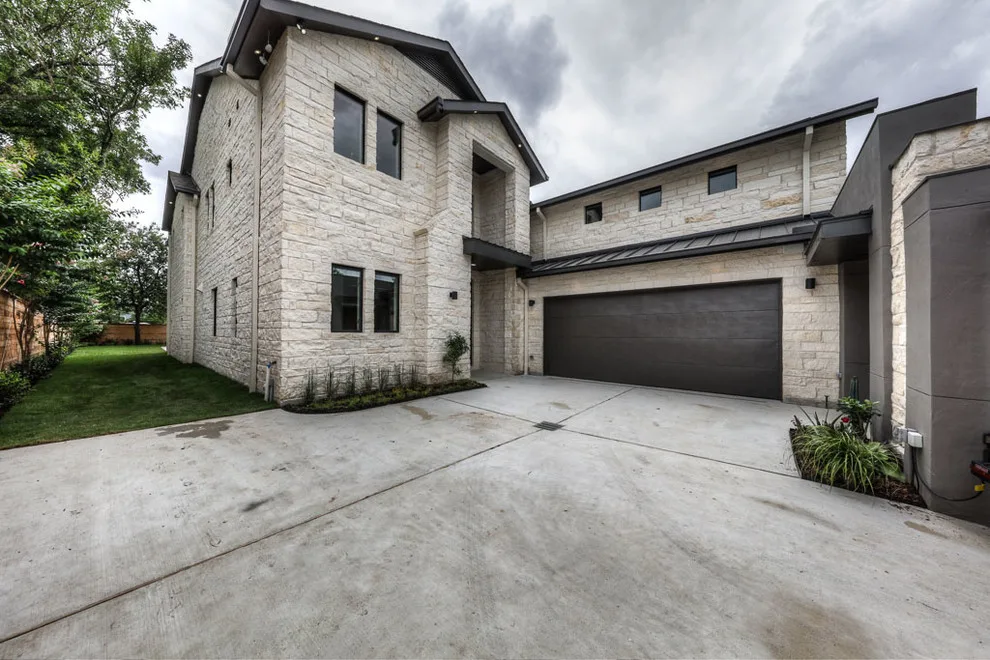 Modern Complex by Allen Irvin - Designer - Photo 44