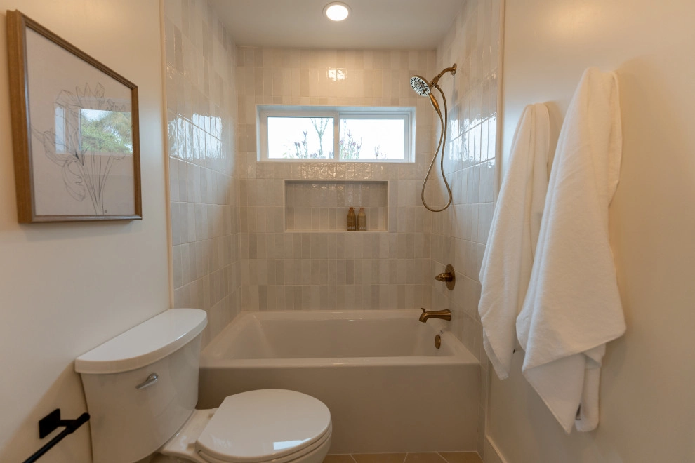 COMPLETE INTERIOR & EXTERIOR HOME RENOVATION by BNC Builders INC. - Photo 2