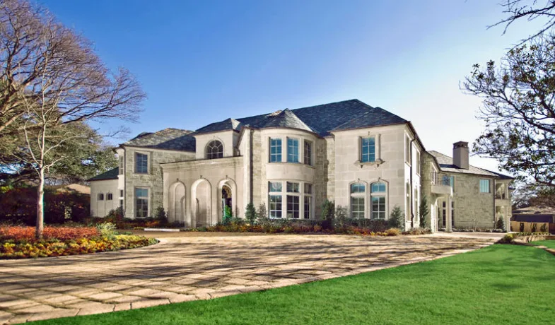 Contemporary Elegance in Dallas by FRY | DESIGN Co. - Photo 3