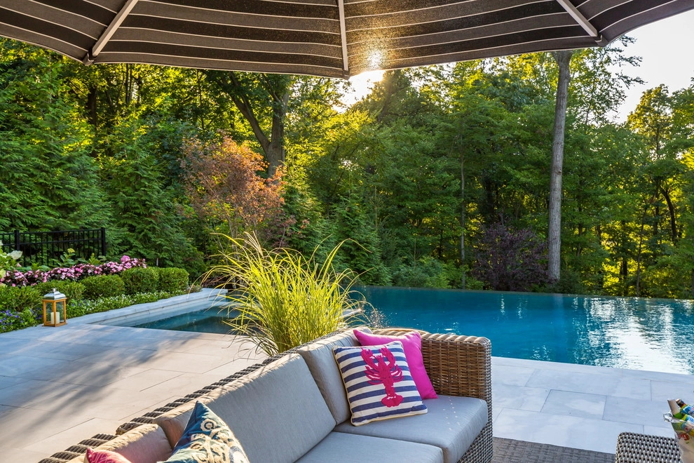 Vanishing edge swimming pool by Thomas Flint Landscape Design & Development - Photo 24