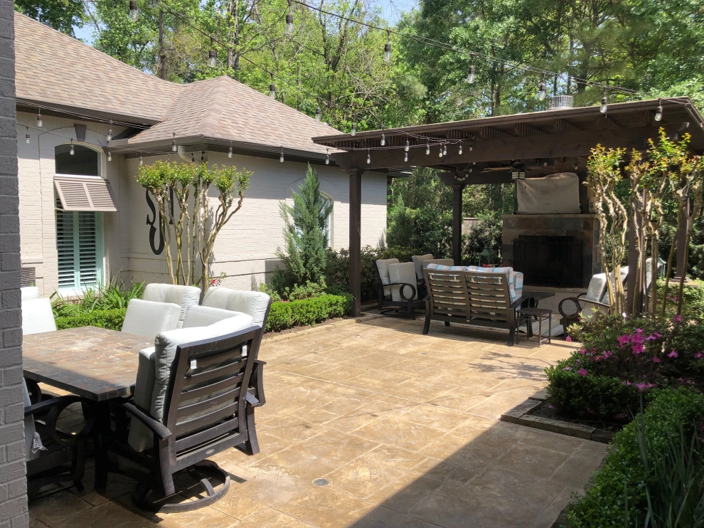 Courtyard - Before & After by Thompson's Landscaping - Photo 10
