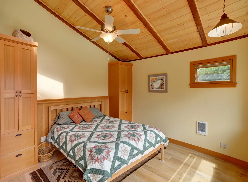 Coastal Retreat Renovation by Caroline Veerman Homes - Photo 4