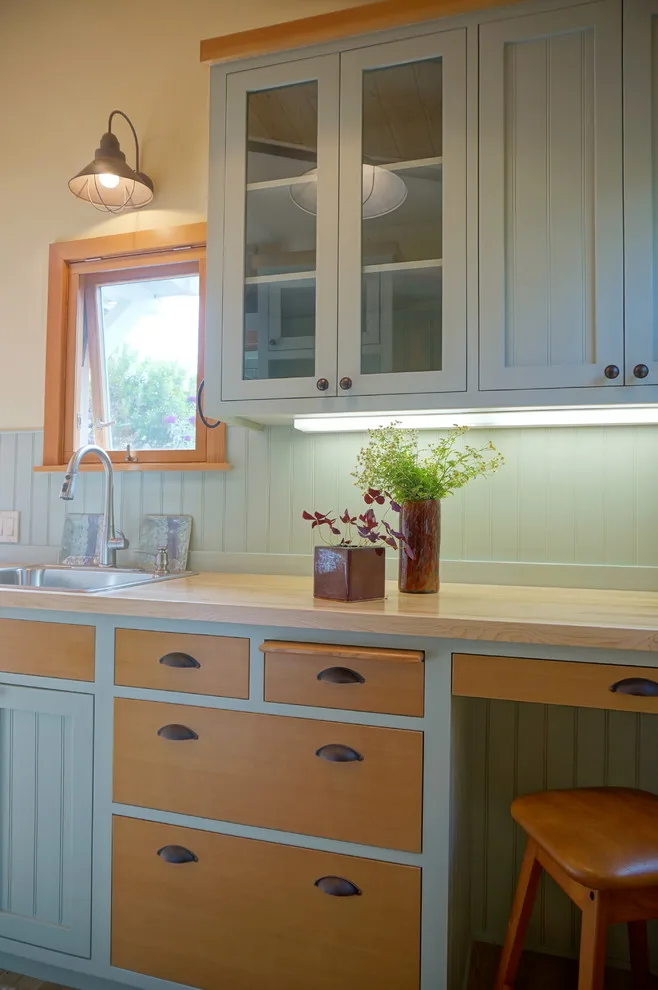 Coastal Retreat Renovation by Caroline Veerman Homes - Photo 2