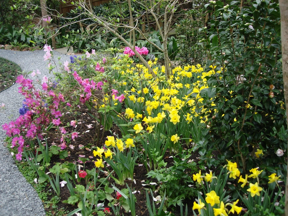 Pathways by Thompson's Landscaping - Photo 10