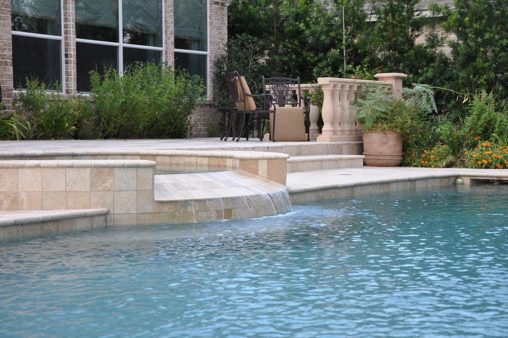 Thompson's Landscaping - Photo 2