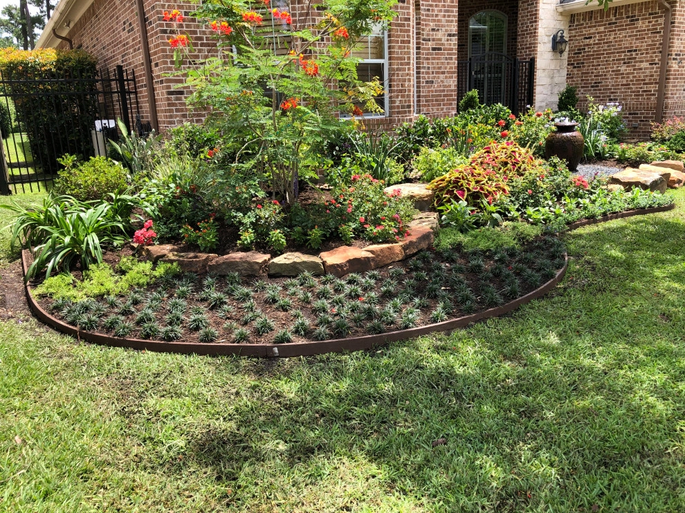 Curb Appeal - Before & After by Thompson's Landscaping - Photo 13