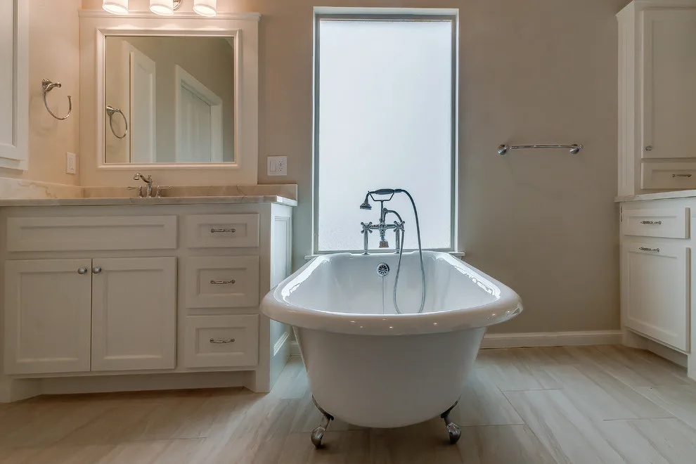 Hillcrest Residence by Monterey Construction - Photo 16