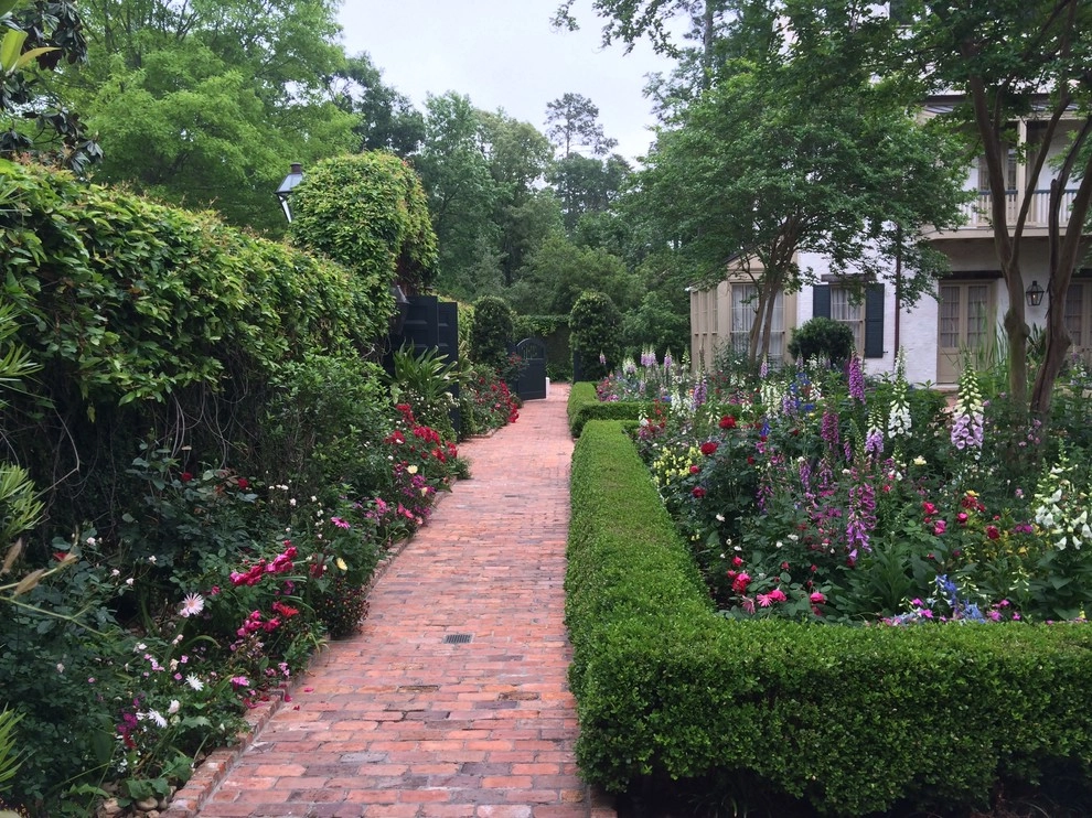 Pathways by Thompson's Landscaping - Photo 5
