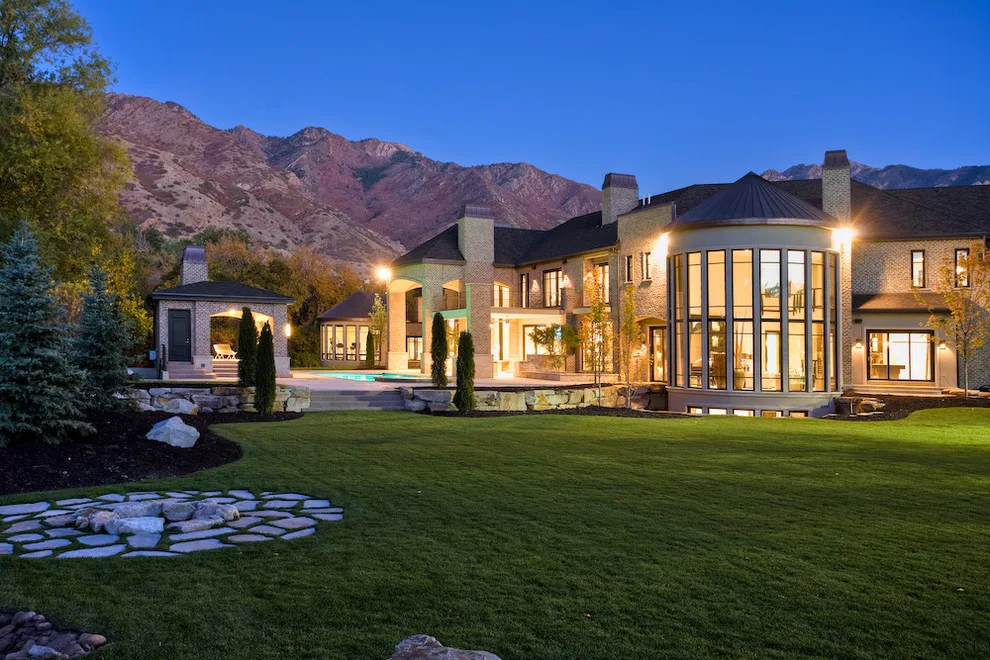 Holladay Residence in Utah by James L Carroll & Associates Inc - Photo 18