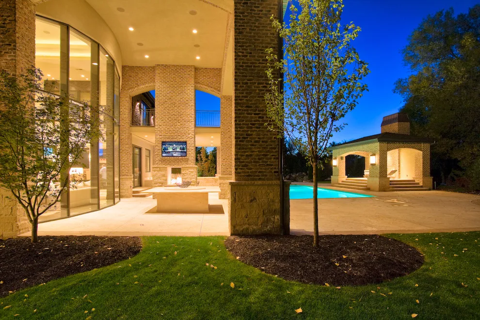 Holladay Residence in Utah by James L Carroll & Associates Inc - Photo 16
