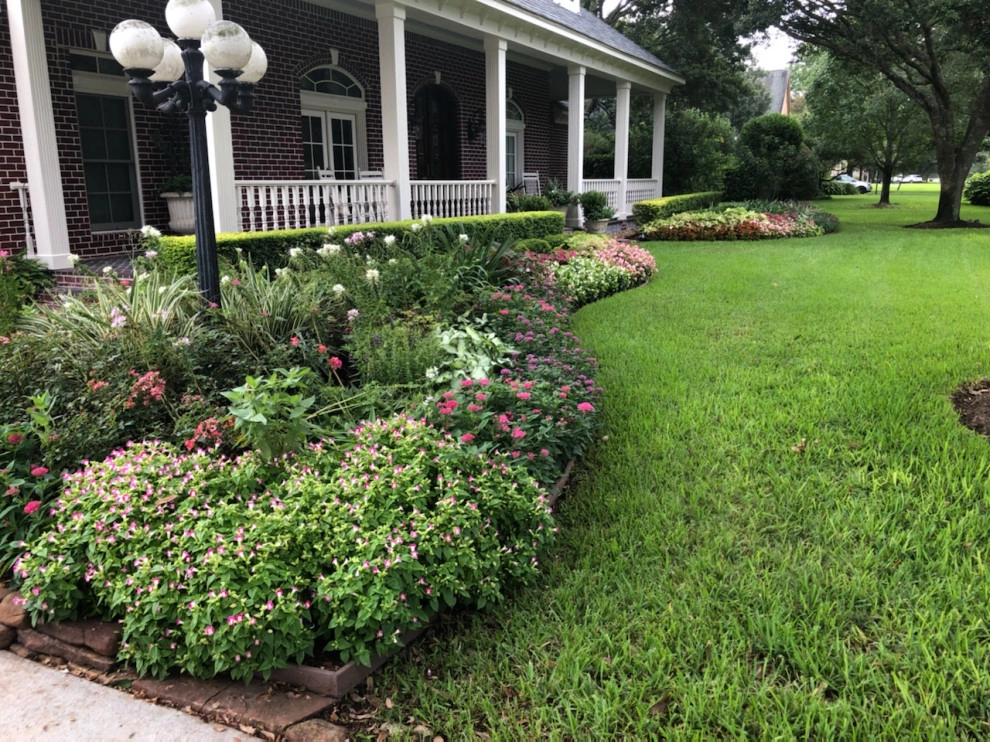 Landscaping by Thompson's Landscaping - Photo 13
