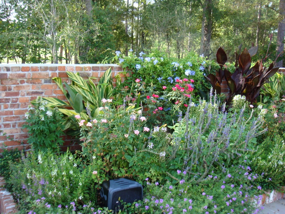 Landscaping by Thompson's Landscaping - Photo 26