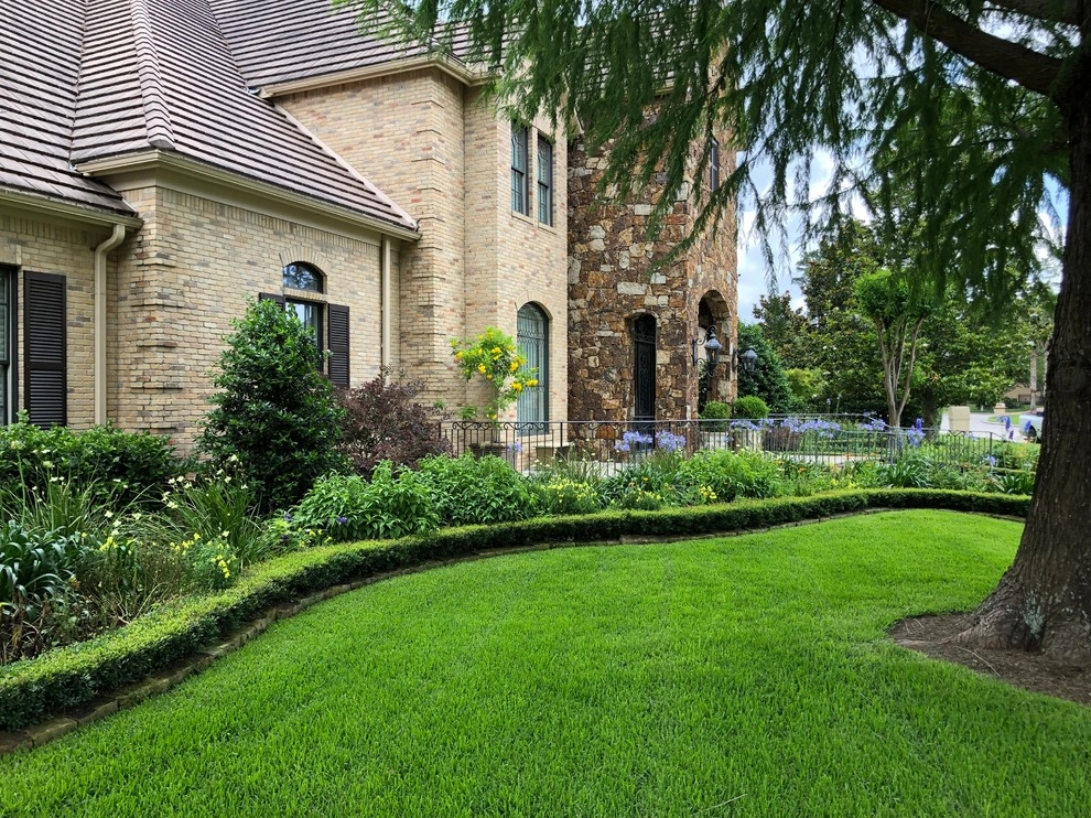 Landscaping by Thompson's Landscaping - Photo 68