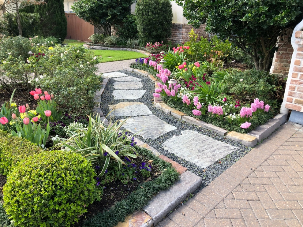 Landscaping by Thompson's Landscaping - Photo 8