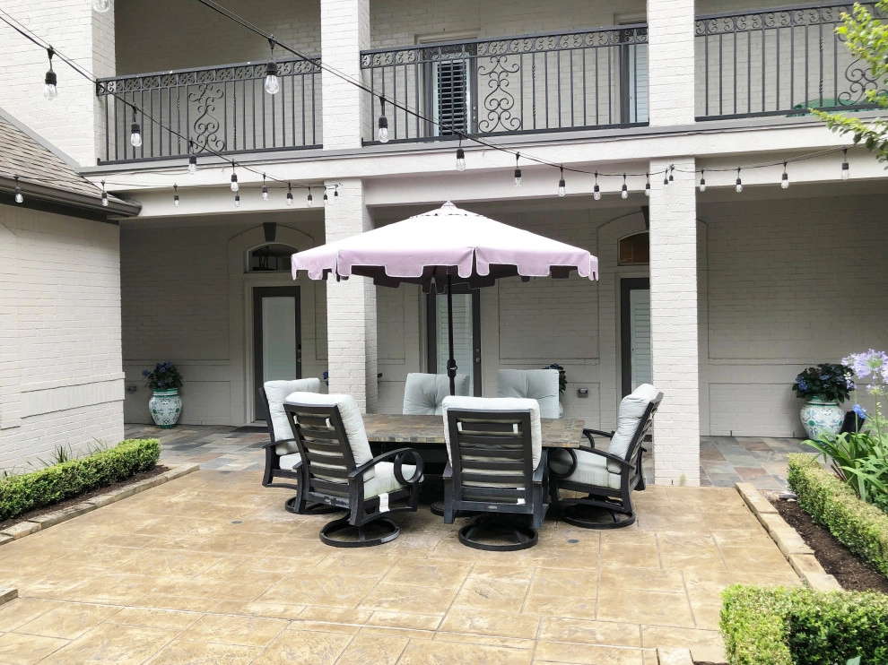 Courtyard - Before & After by Thompson's Landscaping - Photo 4