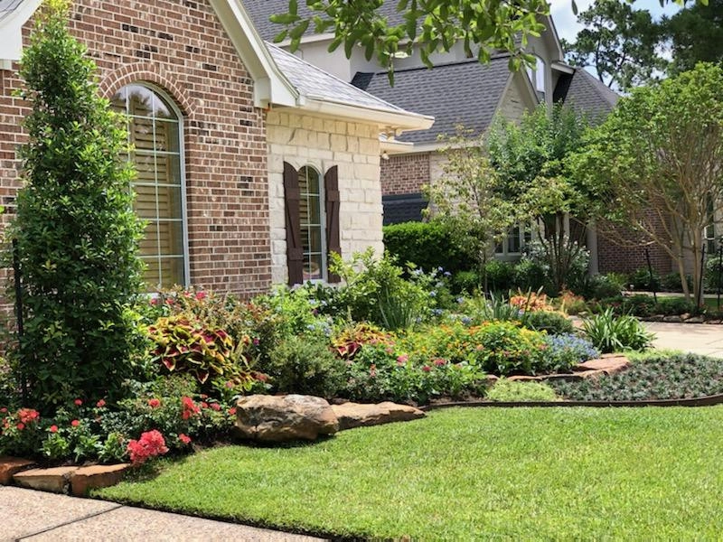 Curb Appeal - Before & After by Thompson's Landscaping - Photo 8