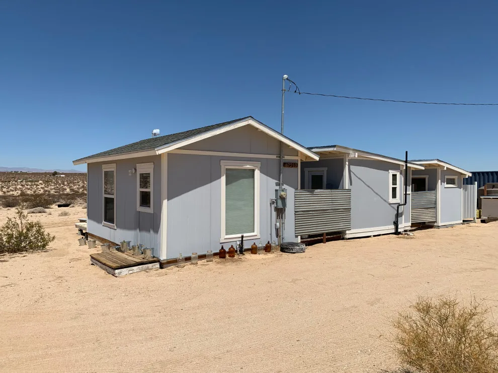 Mojave Desert - Contemporary Cabin Revitalization by IM Design - Photo 5
