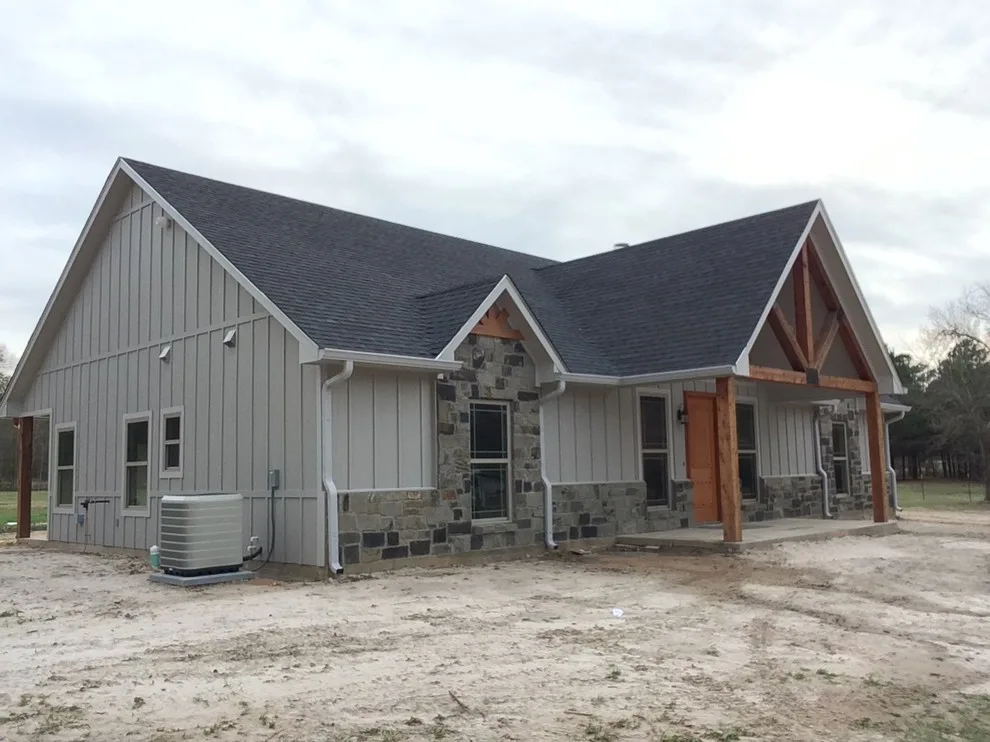 Kay's Bespoke Residence by Ross Homes & Drafting LLC - Photo 2