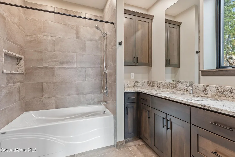 Lakeside Modern by Design Services NW - Photo 17