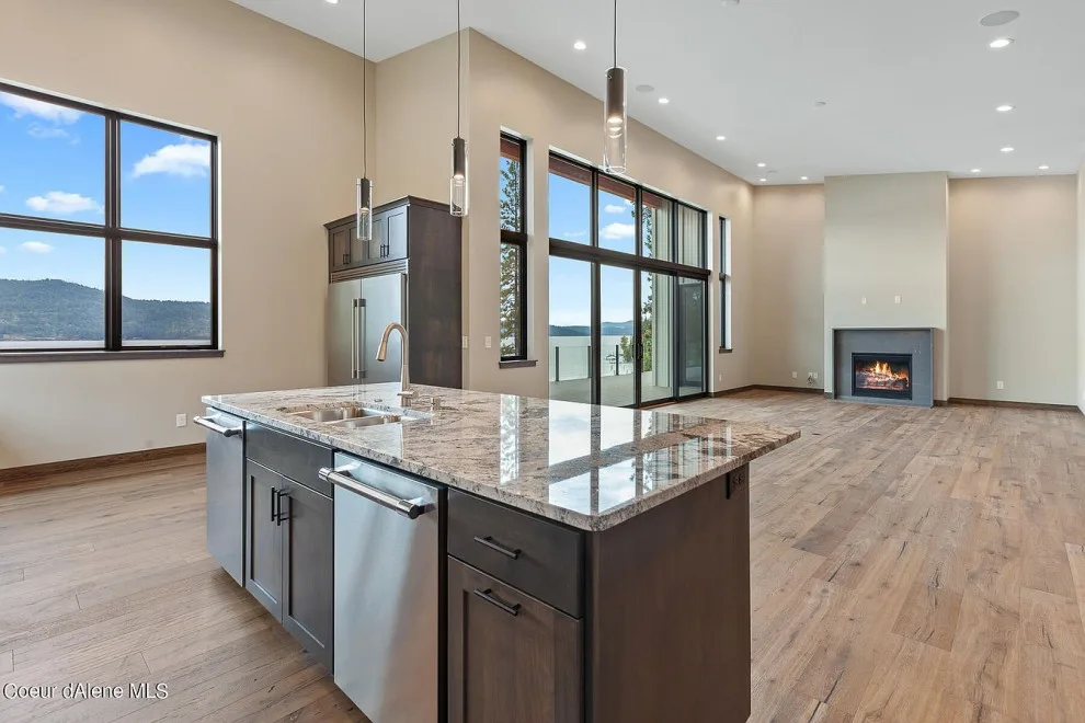 Lakeside Modern by Design Services NW - Photo 3