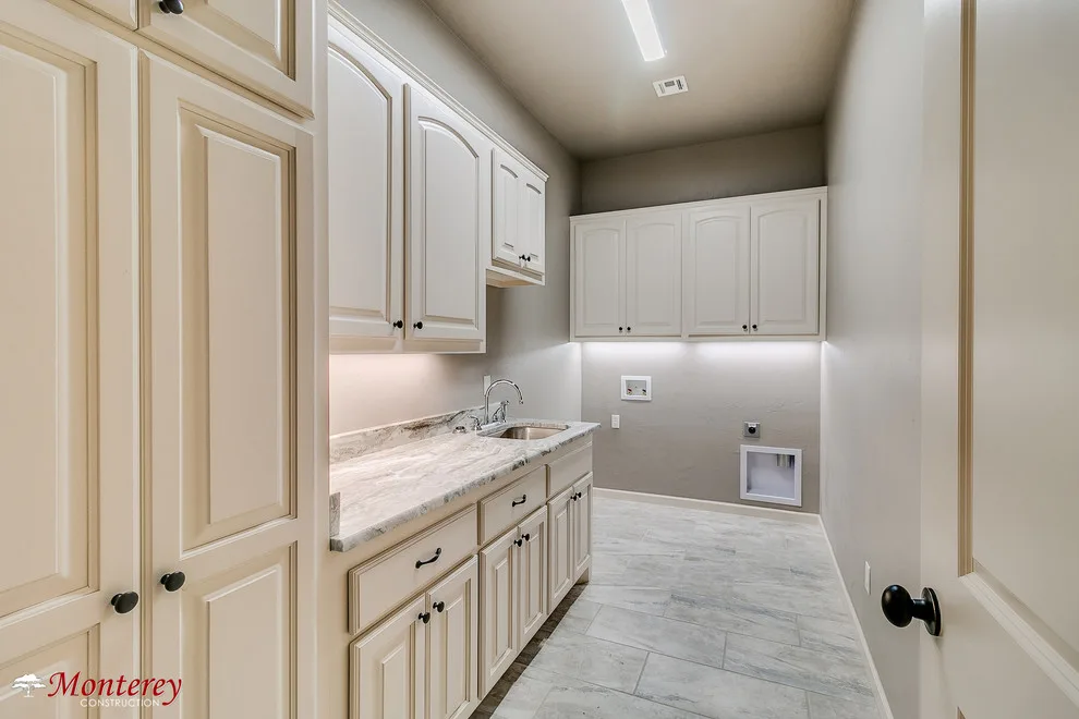 Lamar Residence by Monterey Construction - Photo 6